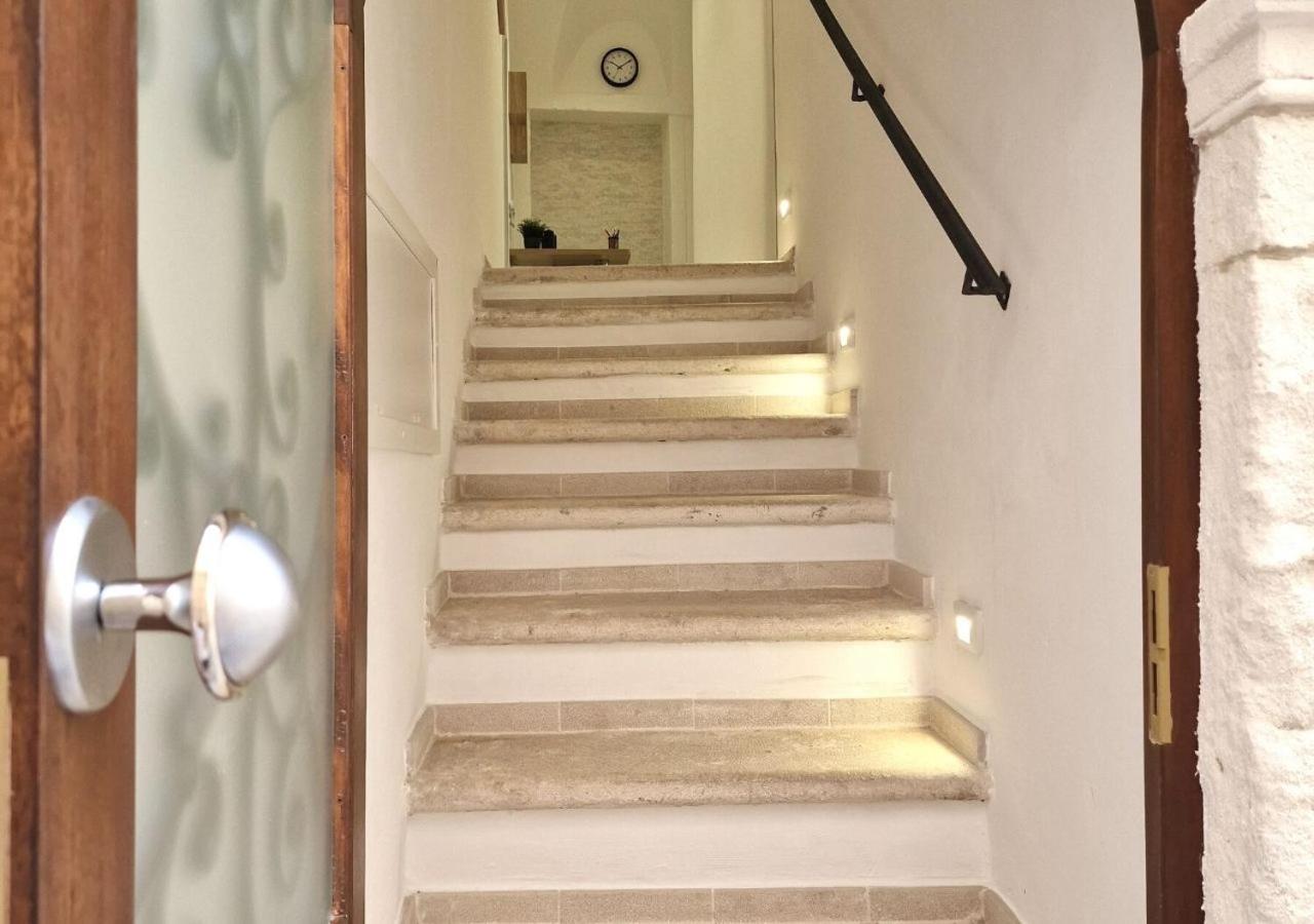B&B Tra Le Vie Del Borgo Vieste Exterior photo